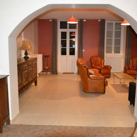 Ancienne Ferme Renovee Avec Jardin, Proche Allier, 3 Chambres, Confort Moderne, Ideale Randonnees! - Fr-1-489-92 Chatel-de-Neuvre