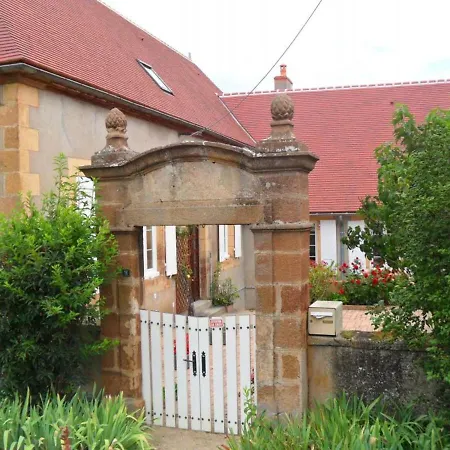 Ancienne Ferme Renovee Avec Jardin, Proche Allier, 3 Chambres, Confort Moderne, Ideale Randonnees! - Fr-1-489-92